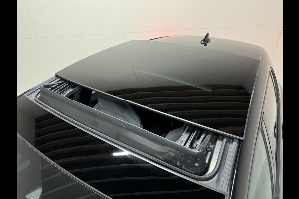 Volkswagen Golf 1.5 eTSI R-Line Pano Harman/Kardon Carplay Sfeer