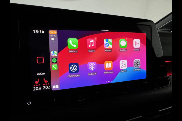 Volkswagen Golf 1.5 eTSI R-Line Pano Harman/Kardon Carplay Sfeer