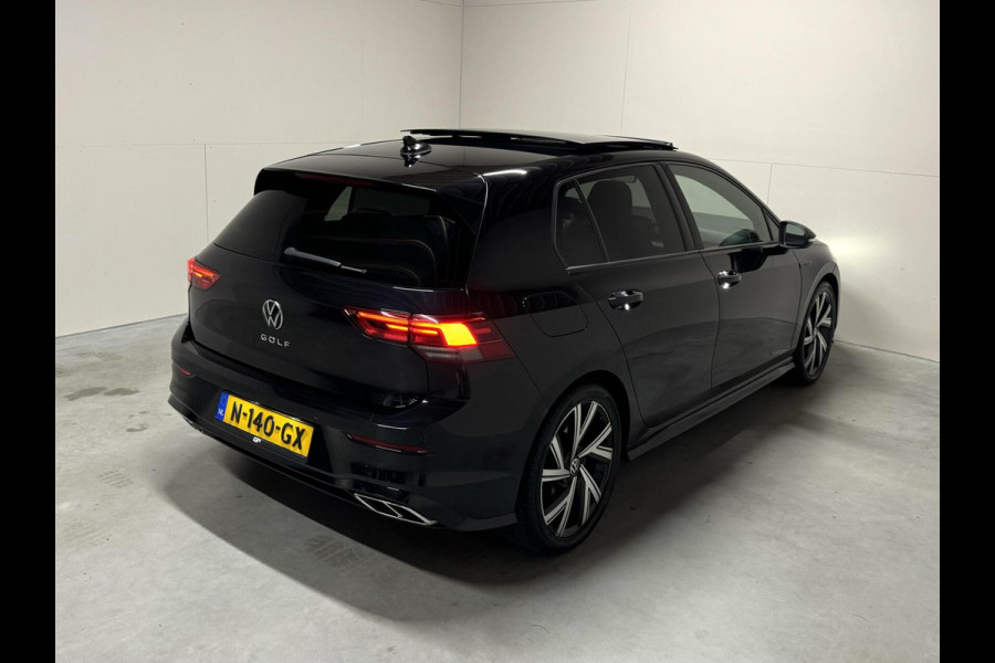 Volkswagen Golf 1.5 eTSI R-Line Pano Harman/Kardon Carplay Sfeer