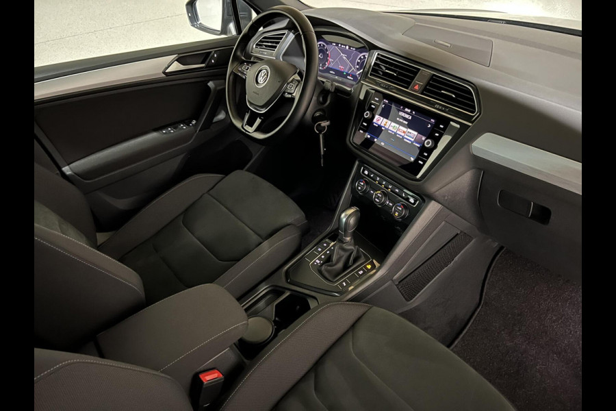 Volkswagen Tiguan 1.4 TSI R-Line Pano Virtual Massage Trekh. NAP