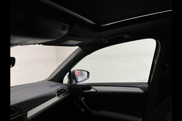 Volkswagen Tiguan 1.4 TSI R-Line Pano Virtual Massage Trekh. NAP