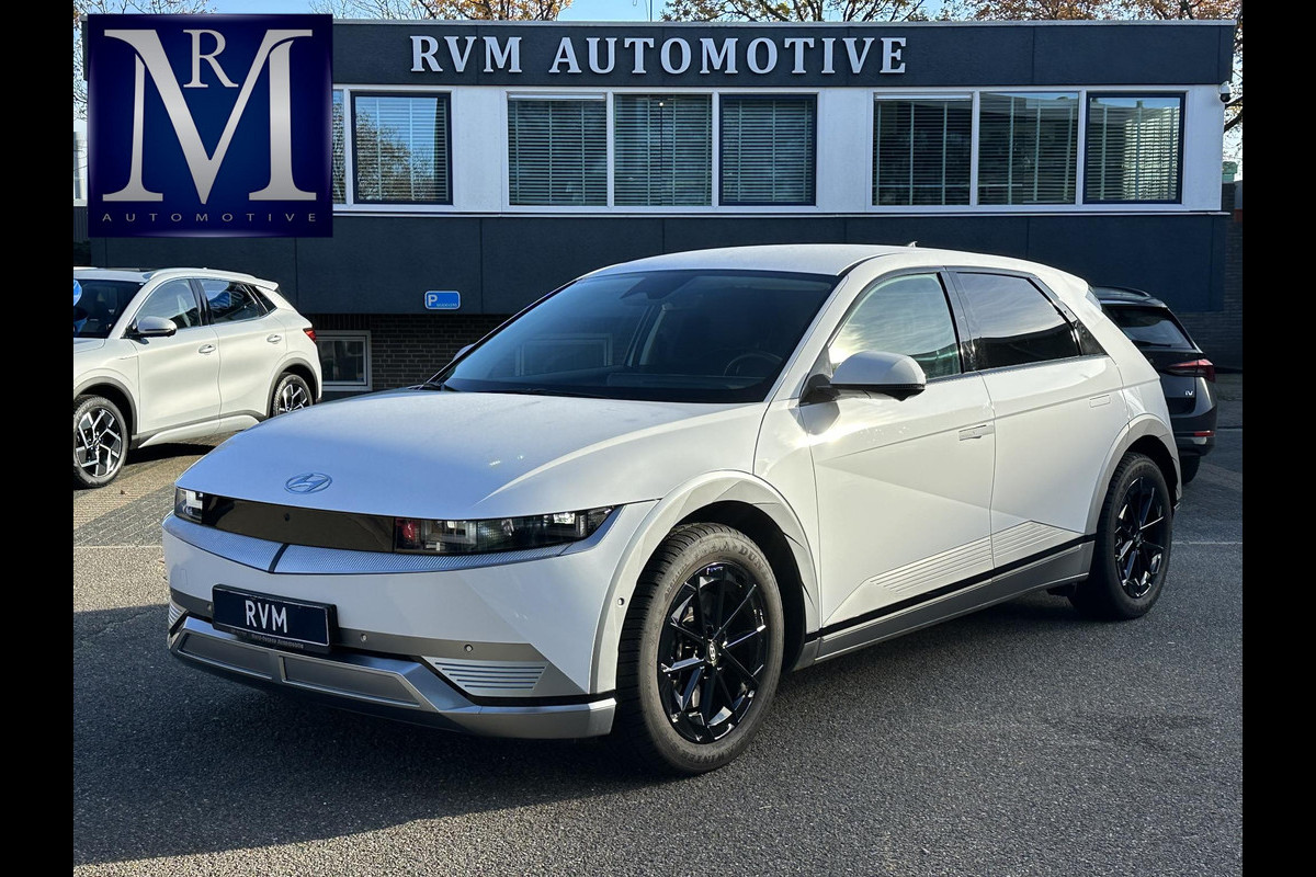 Hyundai IONIQ 5 Lounge AWD 77.4 kWh SOH 100% RIJKLAAR! | FABRIEKSGARANTIE HYUNDAI TOT 10-2028| |STOELVERWARMING + VENTILATIE| DEALER OH. |ELEK. ACHTERKLEP| BOSE AUDIO| VOL OPTIES| ACHTERBANK VERWARMD| HEAD-UP