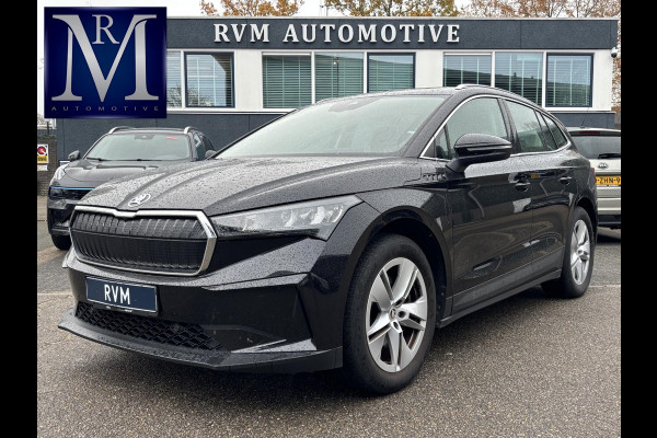 Škoda ENYAQ iV 80 Business Edition WARMTEPOMP| ELEK. TREKHAAK| ADAPTIEVE CRUISE| STOEL + STUURVERWARMING| CAMERA| RIJSTROOKSENSOR|