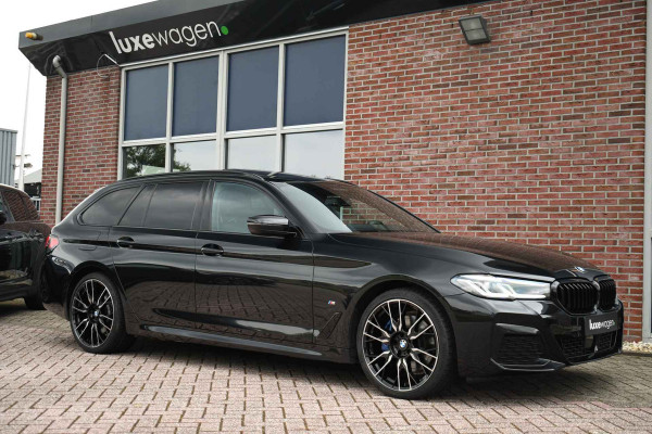 BMW 5 Serie Touring 530e xDrive M-Sport Pano ACC H/K HUD 19inch