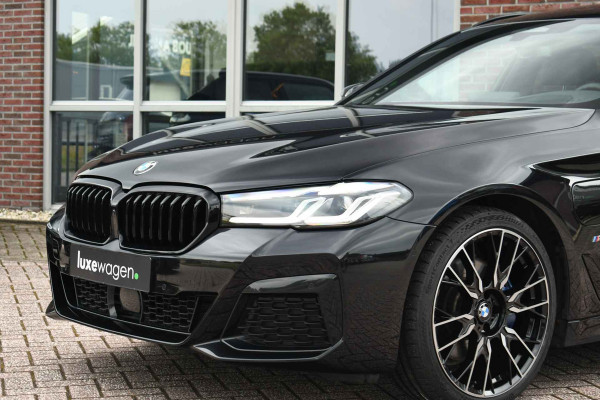 BMW 5 Serie Touring 530e xDrive M-Sport Pano ACC H/K HUD 19inch