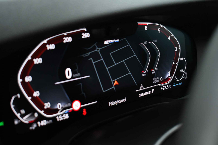 BMW 5 Serie Touring 530e xDrive M-Sport Pano ACC H/K HUD 19inch