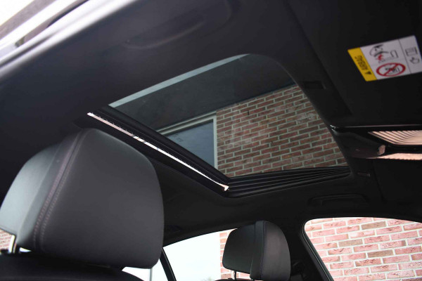 BMW 5 Serie 530e xDrive M-Sport Pano ACC H/K HUD Comf-zetels DAB