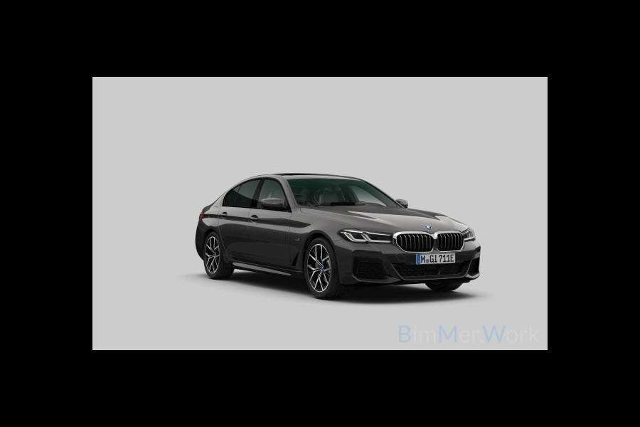 BMW 5 Serie 530e xDrive M-Sport Pano ACC H/K HUD Comf-zetels DAB