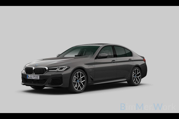 BMW 5 Serie 530e xDrive M-Sport Pano ACC H/K HUD Comf-zetels DAB