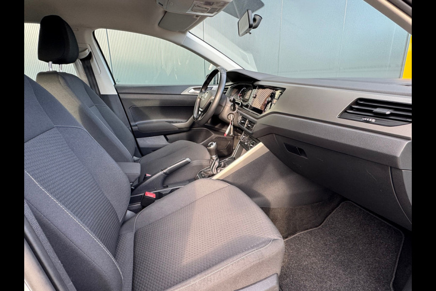 Volkswagen Polo 1.0 TSI 95pk Comfortline * Navigatie * Lm Velgen * Adaptieve Cruise Control *