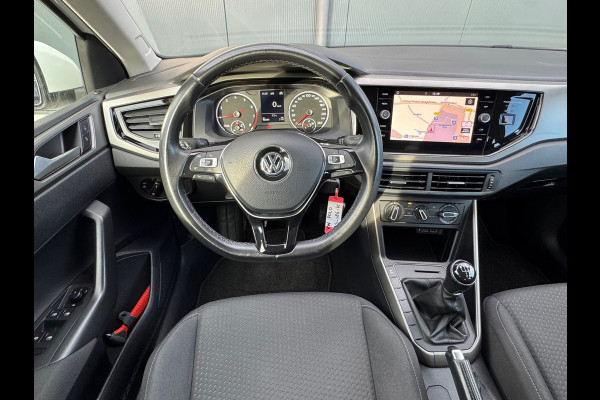 Volkswagen Polo 1.0 TSI 95pk Comfortline * Navigatie * Lm Velgen * Adaptieve Cruise Control *