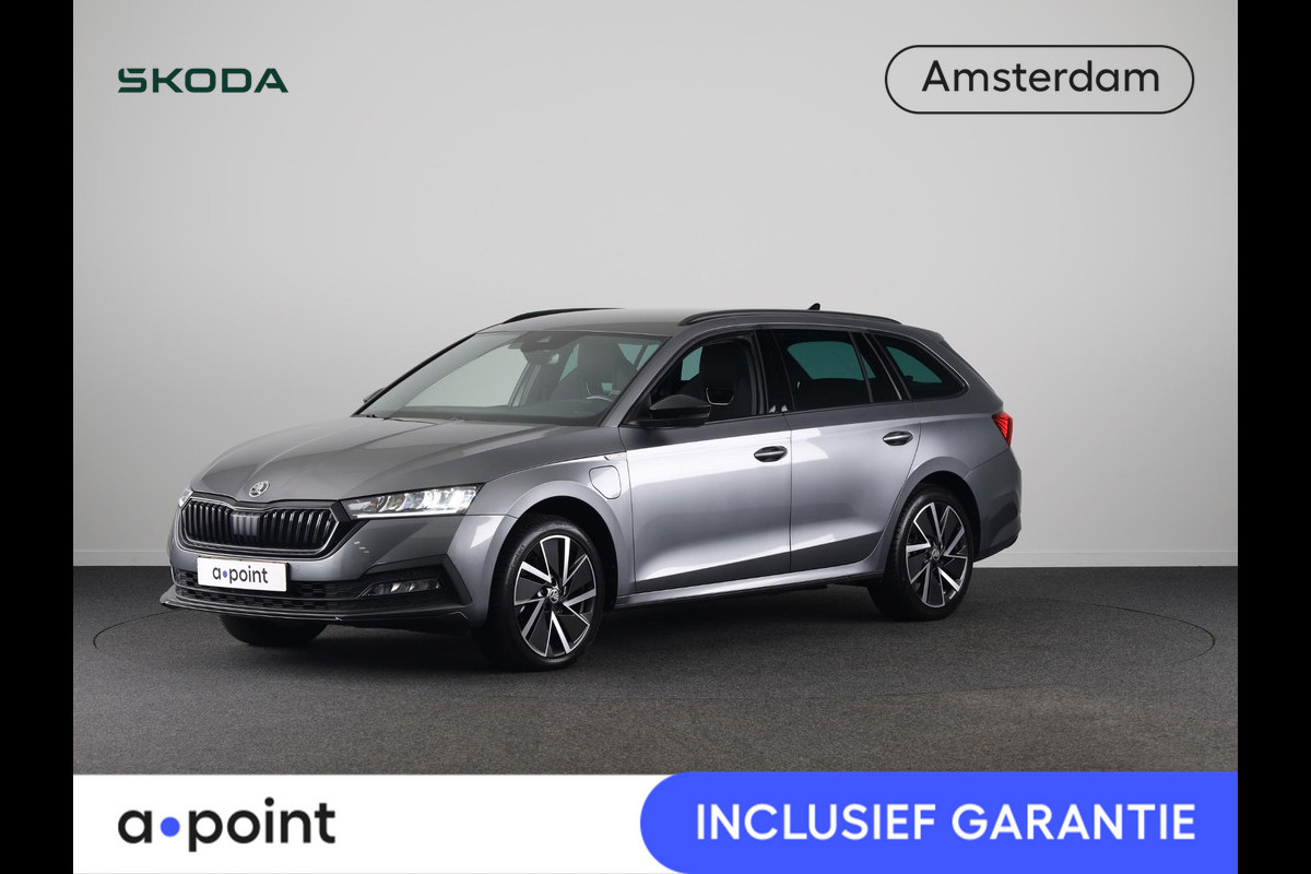 Škoda Octavia Combi 1.4 TSI iV PHEV Sportline Business 204 pk Automaat (DSG) | Verlengde garantie | Navigatie | Parkeersensoren | Adaptieve cruise control | Stoelverwarming |
