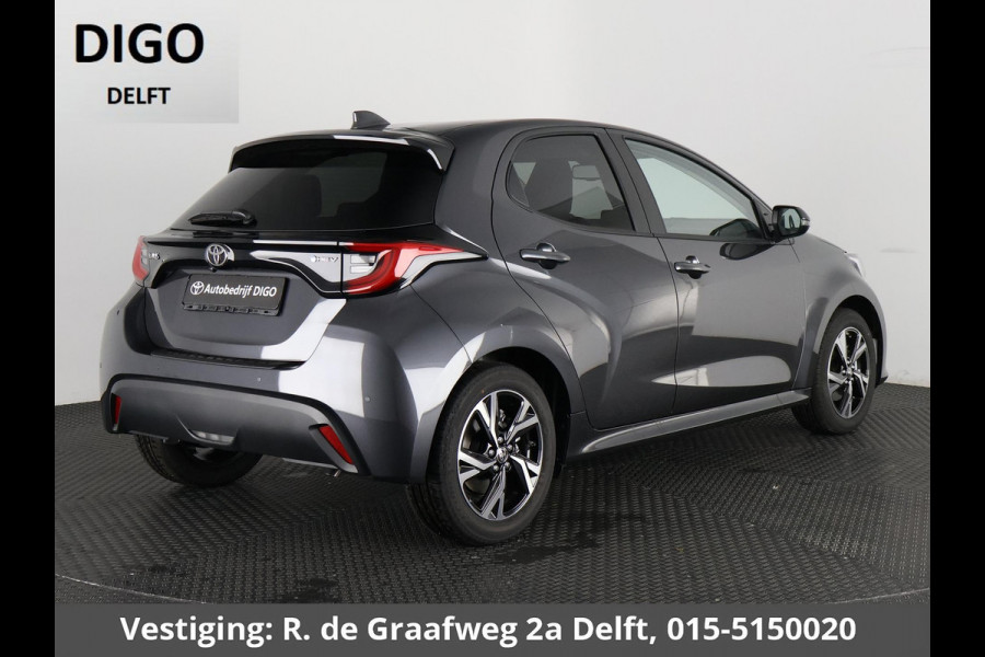 Toyota Yaris 1.5 Hybrid Dynamic Luxury | Stuur- & Stoelverwarming | Camera | Dode hoek detectie | Parkeersensoren Voor & Achter |