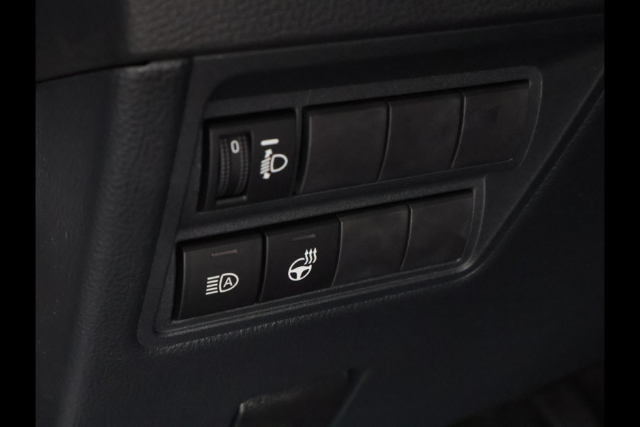 Toyota Yaris 1.5 Hybrid Dynamic Luxury | Stuur- & Stoelverwarming | Camera | Dode hoek detectie | Parkeersensoren Voor & Achter |