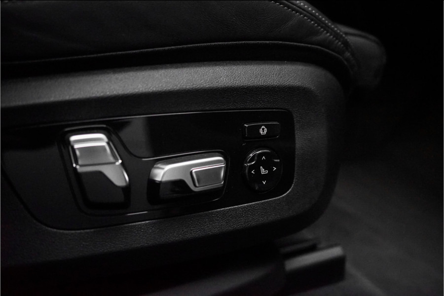 BMW X6 xDrive40i M-Sport Drive Assist Pro SkyLounge Laser 22"