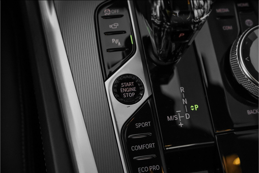 BMW X6 xDrive40i M-Sport Drive Assist Pro SkyLounge Laser 22"