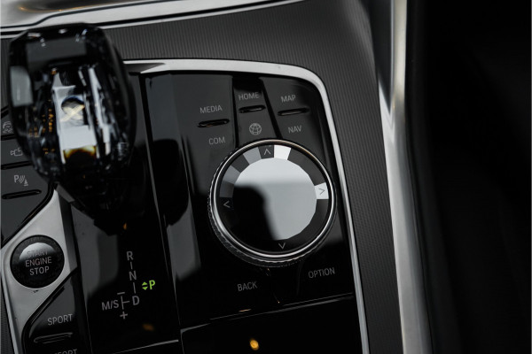 BMW X6 xDrive40i M-Sport Drive Assist Pro SkyLounge Laser 22"