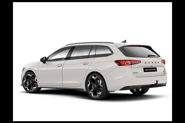 Škoda Superb combi Sportline Business 1.5 TSI PHEV 150 kW / 204 PK Co | Panoramadak, elektrisch bedienbaar | Trekhaak, wegklapbaar | Travel Assist Plus Sportline | Dynamic Chassis Control Pakket | CANTON Soundsystem | Lichtmetalen velgen 19 inch Torcular zwart gepolijst