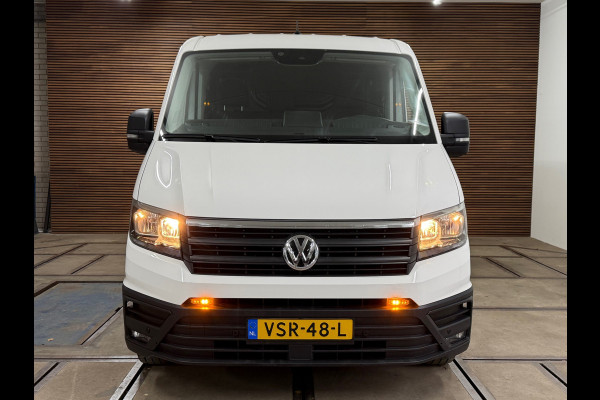 Volkswagen Crafter 35 2.0 TDI L3H2 Highline | Dubbellucht | Navigatie | Massagestoel | Trekhaak | Carplay