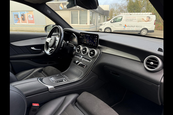 Mercedes-Benz GLC 300e 4MATIC AMG | Navi | Panorama | Trekhaak | Burmester |