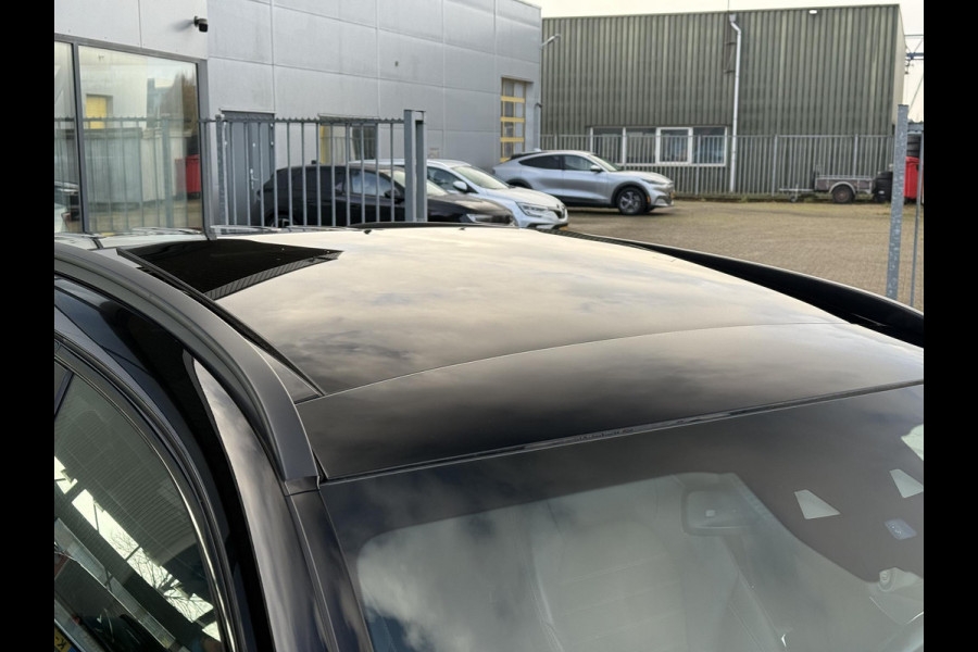 Mercedes-Benz GLC 300e 4MATIC AMG | Navi | Panorama | Trekhaak | Burmester |