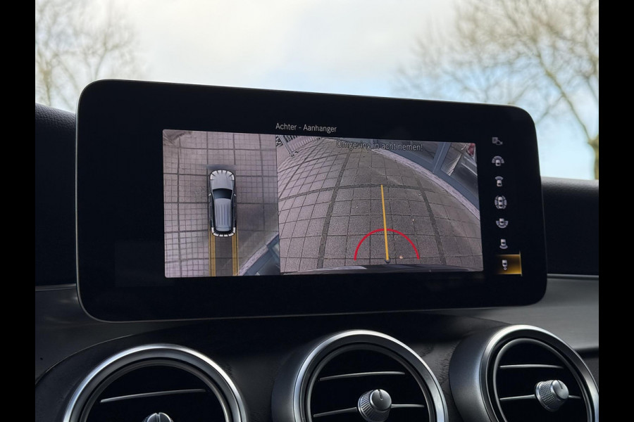 Mercedes-Benz GLC 300e 4MATIC AMG | Navi | Panorama | Trekhaak | Burmester |