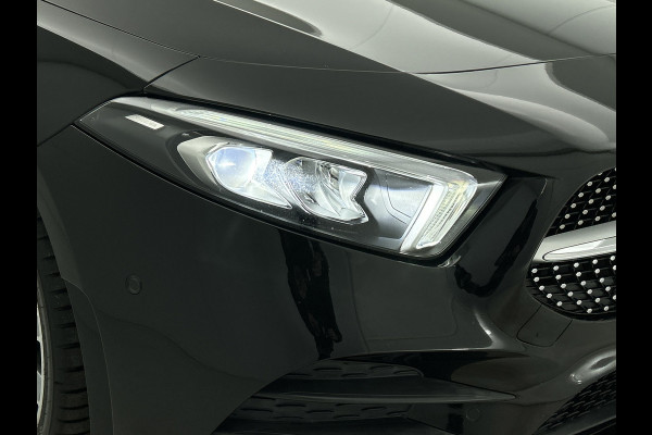 Mercedes-Benz A-Klasse 220 Premium Plus AMG-Line(Goed OnderH, Panorama, Carplay, Stoelen, StoelV, Camera, Navi, Etc)