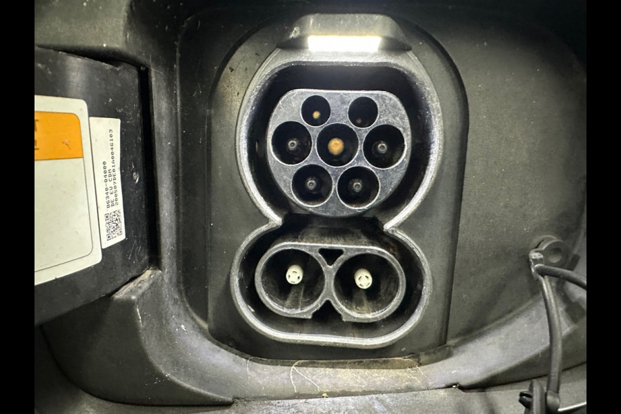 Kia e-Niro DynamicLine 64 kWh SOH 100%/Camera/Navi/