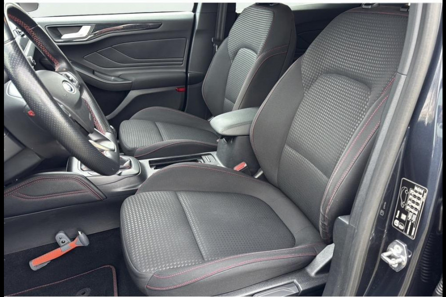 Ford FOCUS Wagon 1.0 EcoBoost Hybrid ST Line X Business TREKHAAK CARPLAY ZEER MOOI