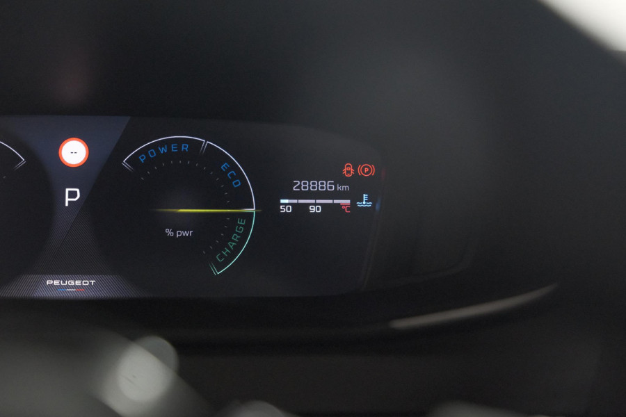Peugeot 2008 Hybrid 136 e-DCS6 Allure | 360 Camera | Adaptieve Cruise Control | Dodehoekdetectie | Navigatie