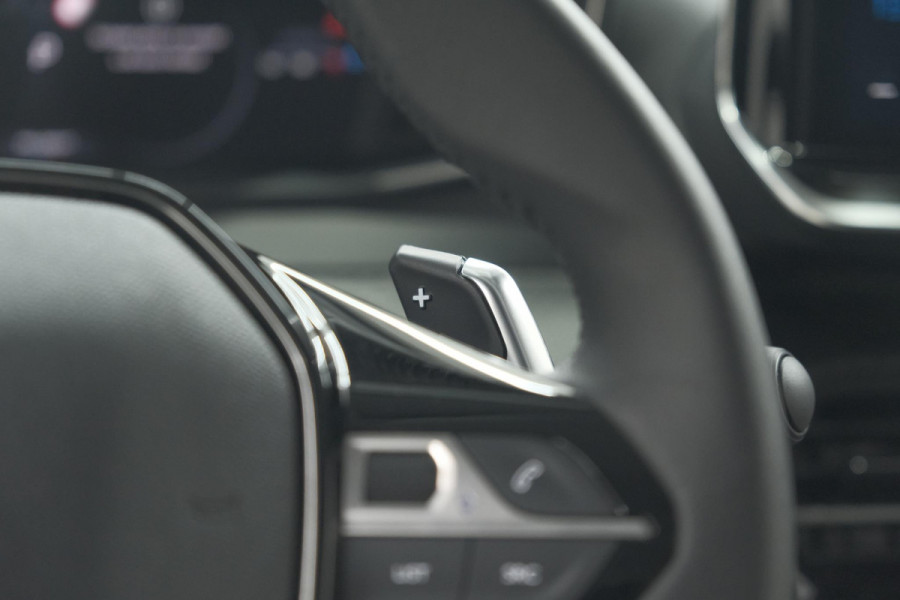 Peugeot 208 Hybrid 100 e-DCS6 Allure | Camera | Apple Carplay | Keyless Entry | Parkeersensoren