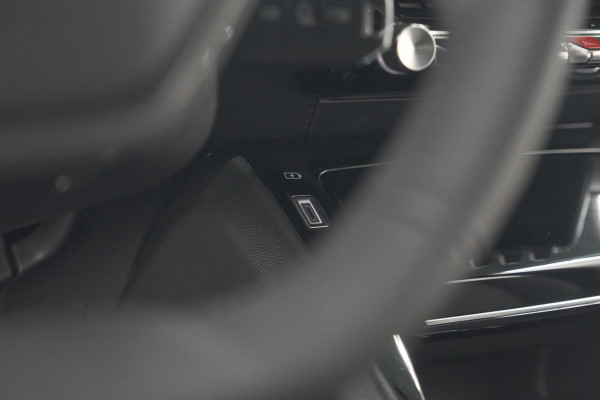 Peugeot 208 Hybrid 100 e-DCS6 Allure | Camera | Apple Carplay | Keyless Entry | Parkeersensoren