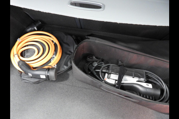 Hyundai IONIQ 1.6 GDi PHEV Plug-In i-Motion NAVI-APP/CAMERA/CLIMA/16"LMV!