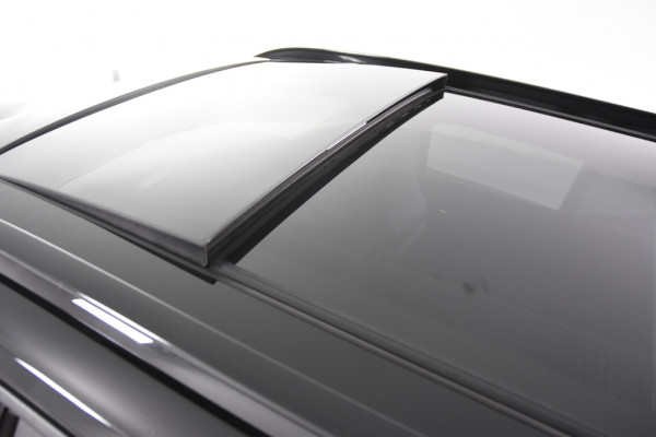 Volvo XC40 1.5 T5 Recharge R-Design *1ste Eigenaar*Panoramadak*Trekhaak*