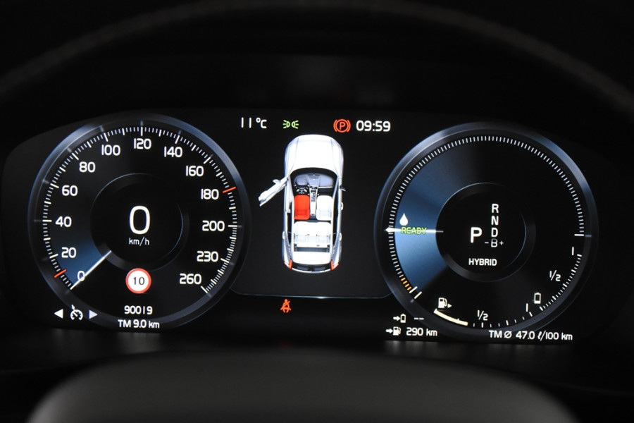 Volvo XC40 1.5 T5 Recharge R-Design *1ste Eigenaar*Panoramadak*Trekhaak*