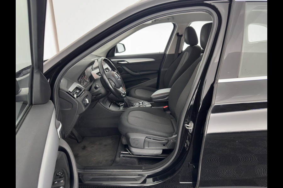 BMW X1 sDrive20i Executive Aut. *XENON | NAVI-FULLMAP | COMFORT-SEATS | ECC | PDC | CRUISE | 17''ALU | TOWBAR*