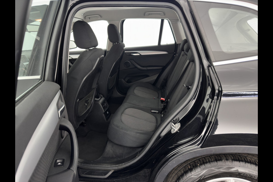 BMW X1 sDrive20i Executive Aut. *XENON | NAVI-FULLMAP | COMFORT-SEATS | ECC | PDC | CRUISE | 17''ALU | TOWBAR*