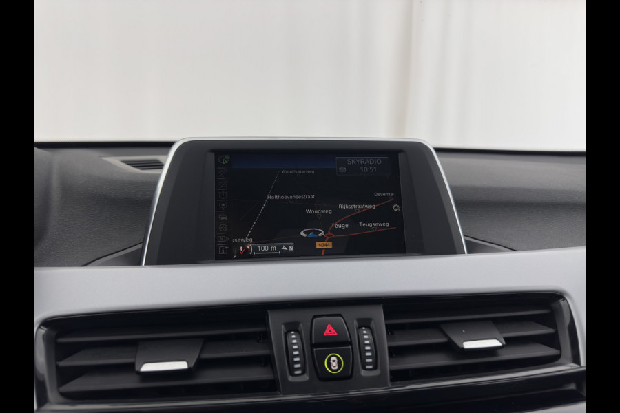 BMW X1 sDrive20i Executive Aut. *XENON | NAVI-FULLMAP | COMFORT-SEATS | ECC | PDC | CRUISE | 17''ALU | TOWBAR*