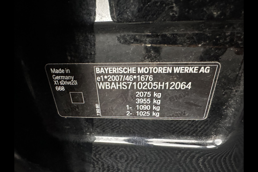 BMW X1 sDrive20i Executive Aut. *XENON | NAVI-FULLMAP | COMFORT-SEATS | ECC | PDC | CRUISE | 17''ALU | TOWBAR*