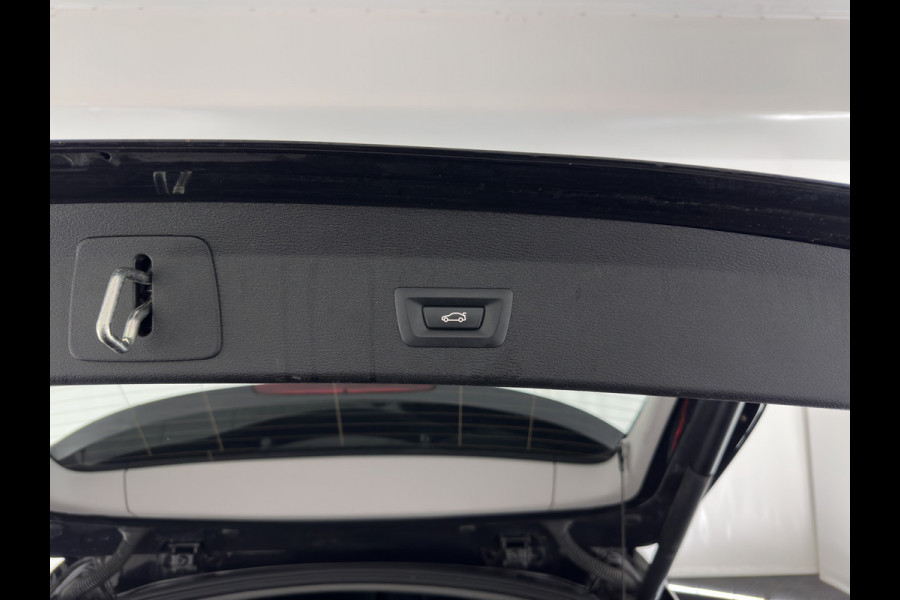 BMW X1 sDrive20i Executive Aut. *XENON | NAVI-FULLMAP | COMFORT-SEATS | ECC | PDC | CRUISE | 17''ALU | TOWBAR*