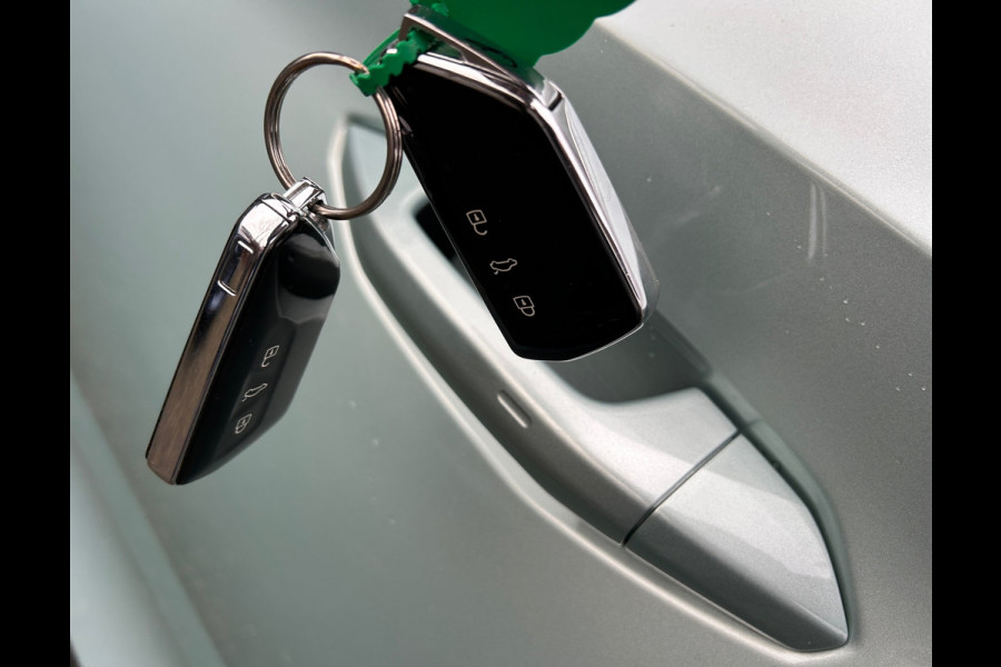 Škoda ENYAQ iV 80 SOH 92% Panoramadak Leder NL-Auto Rijklaarprijs! incl. Dealerservice