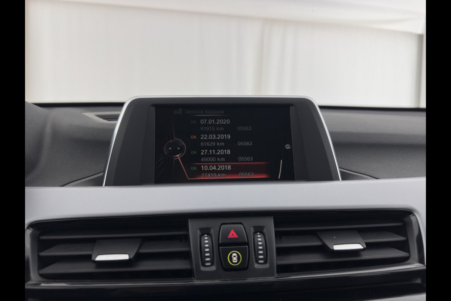 BMW X1 sDrive20i Executive Aut. *XENON | NAVI-FULLMAP | COMFORT-SEATS | ECC | PDC | CRUISE | 17''ALU | TOWBAR*