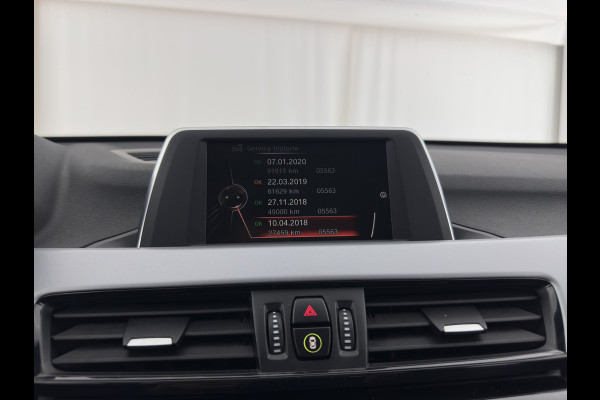 BMW X1 sDrive20i Executive Aut. *XENON | NAVI-FULLMAP | COMFORT-SEATS | ECC | PDC | CRUISE | 17''ALU | TOWBAR*