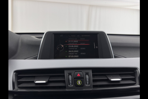 BMW X1 sDrive20i Executive Aut. *XENON | NAVI-FULLMAP | COMFORT-SEATS | ECC | PDC | CRUISE | 17''ALU | TOWBAR*