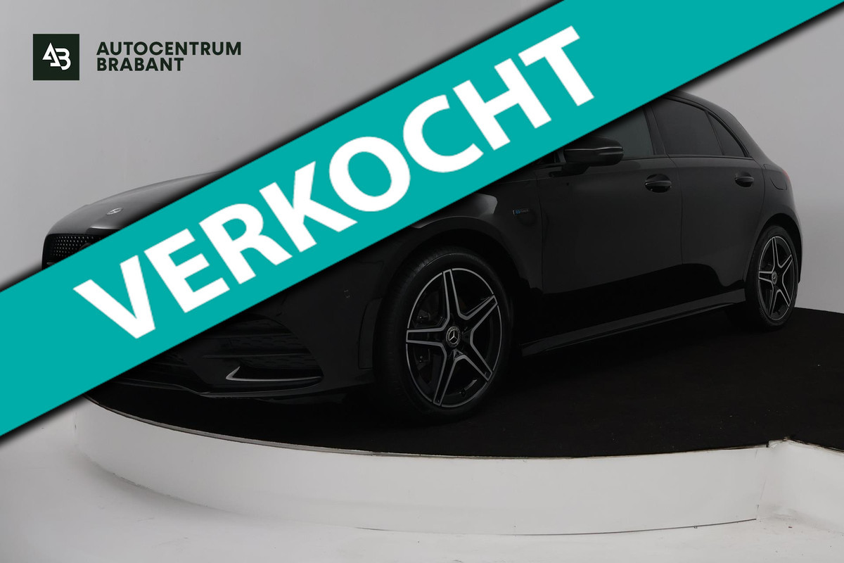 Mercedes-Benz A-Klasse 250 e Business Solution AMG Limited (PANORAMADAK, SFEERVERLICHTING, STOELVERWARMING, ACHTERUITRIJCAMERA)
