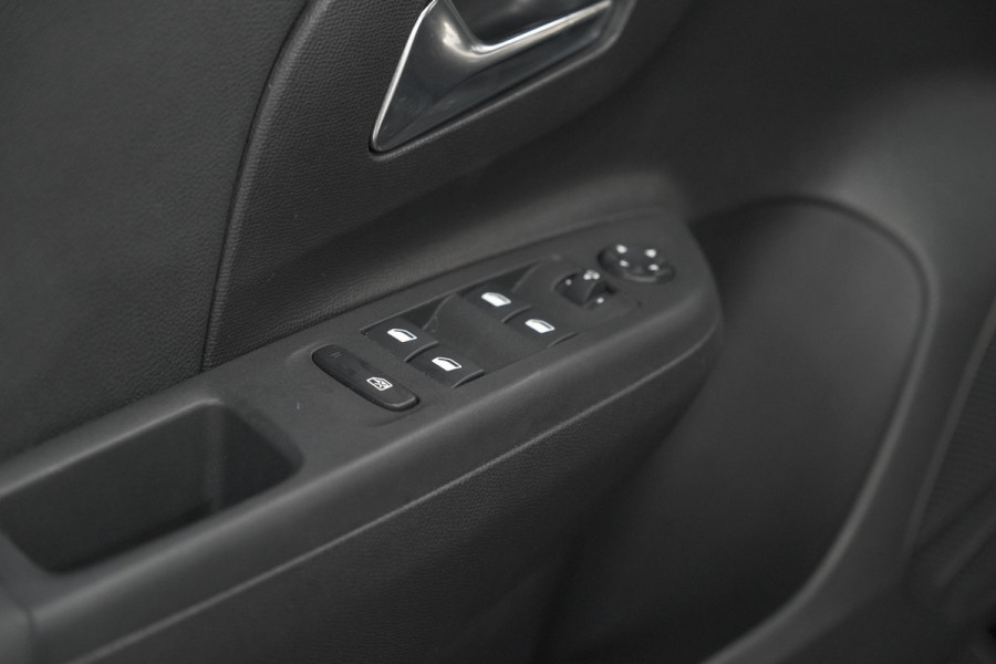 Opel Corsa Turbo 100 GS | Camera | Dodehoekdetectie | Navigatie | Apple Carplay