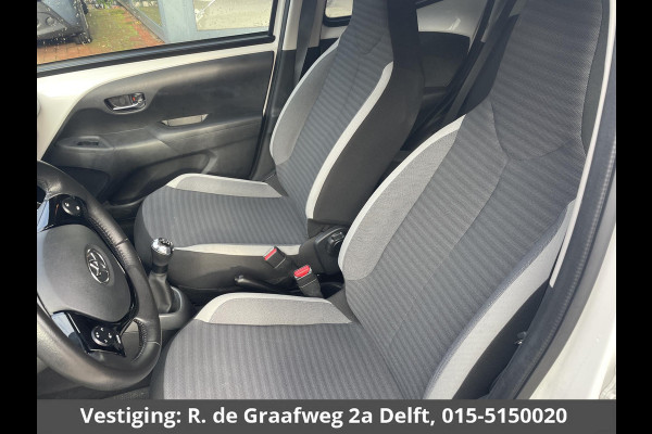 Toyota Aygo 1.0 VVT-i x-joy Apple Carplay/Android Auto | Climtae control | 1E eigenaar | Dealer onderhouden