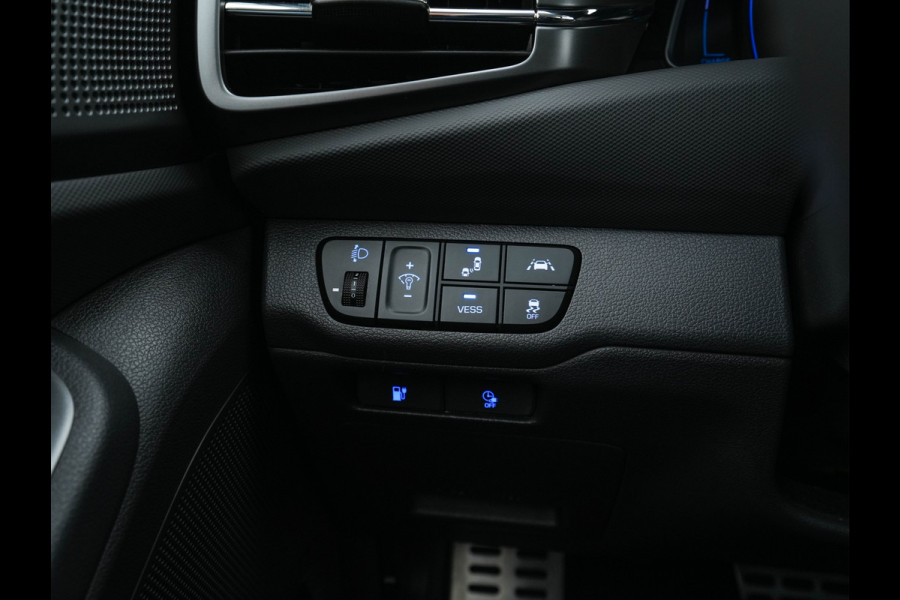Hyundai IONIQ Premium EV 38 kWh {SOH-100%} Aut *HEATPUMP | LUXURY-LEATHER | FULL-LED | ADAPTIVE-CRUISE | KEYLESS | NAVI-FULLMAP | DAB | CAMERA | MEMORY-PACK | DIGI-COCKPIT | HEATED/VENTILATED-SEATS | CCS- FASTLOADER | PRIVACY-GLASS |