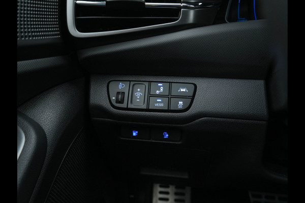 Hyundai IONIQ Premium EV 38 kWh {SOH-100%} Aut *HEATPUMP | LUXURY-LEATHER | FULL-LED | ADAPTIVE-CRUISE | KEYLESS | NAVI-FULLMAP | DAB | CAMERA | MEMORY-PACK | DIGI-COCKPIT | HEATED/VENTILATED-SEATS | CCS- FASTLOADER | PRIVACY-GLASS |