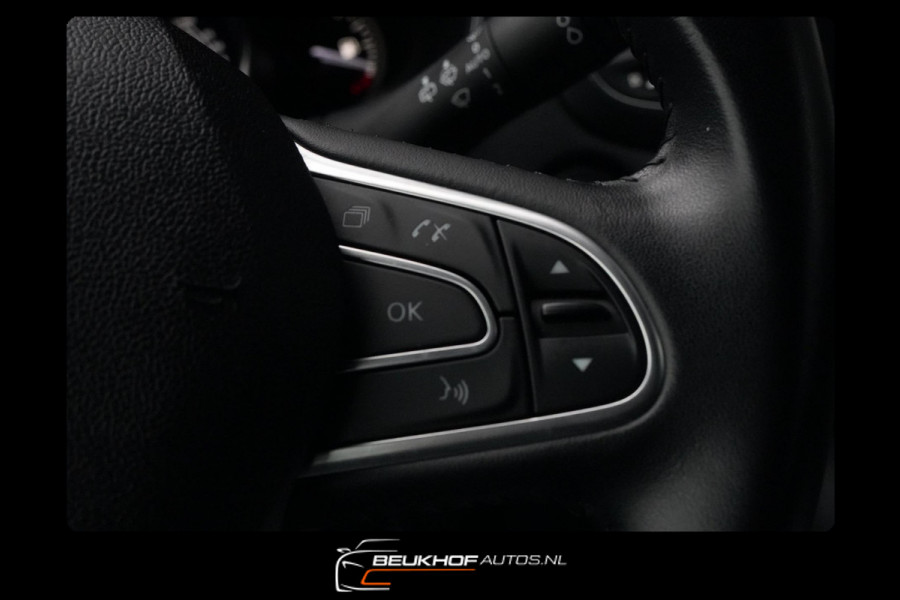 Renault MEGANE Estate 1.2 TCe Navi Parkeersensoren Automaat